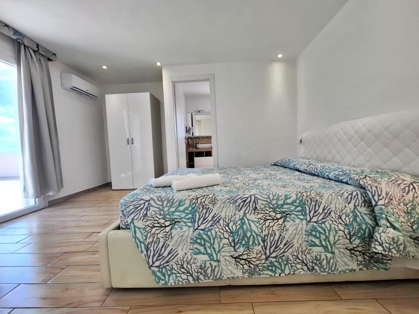 Hotel La Contessa Santa Teresa Gallura Buitenkant foto